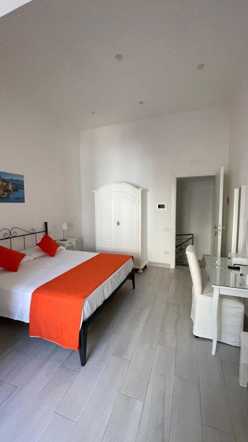 B&B Rossella Vietri Bagian luar foto